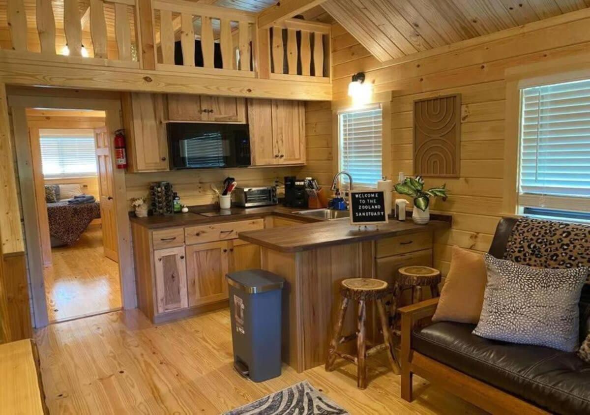 Serene 1Br Cabin Near Nc Z00 With Loft & Waterview Asheboro Extérieur photo