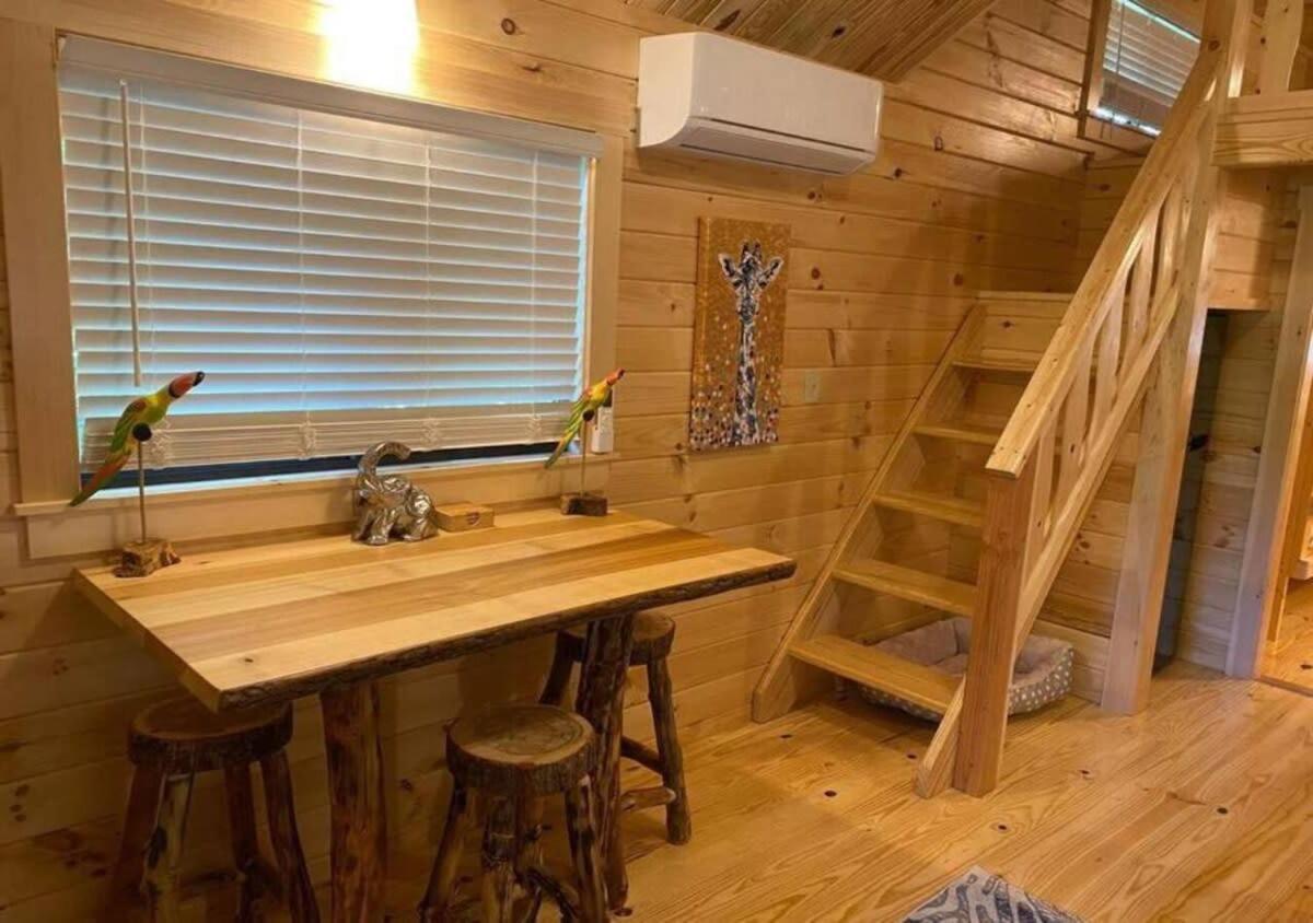 Serene 1Br Cabin Near Nc Z00 With Loft & Waterview Asheboro Extérieur photo